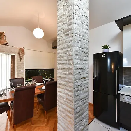 Apartment Luxury Sandra *